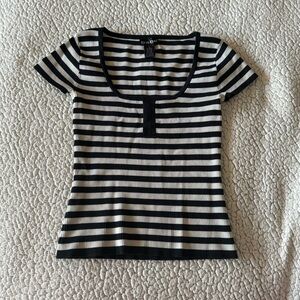 bebe striped tee!